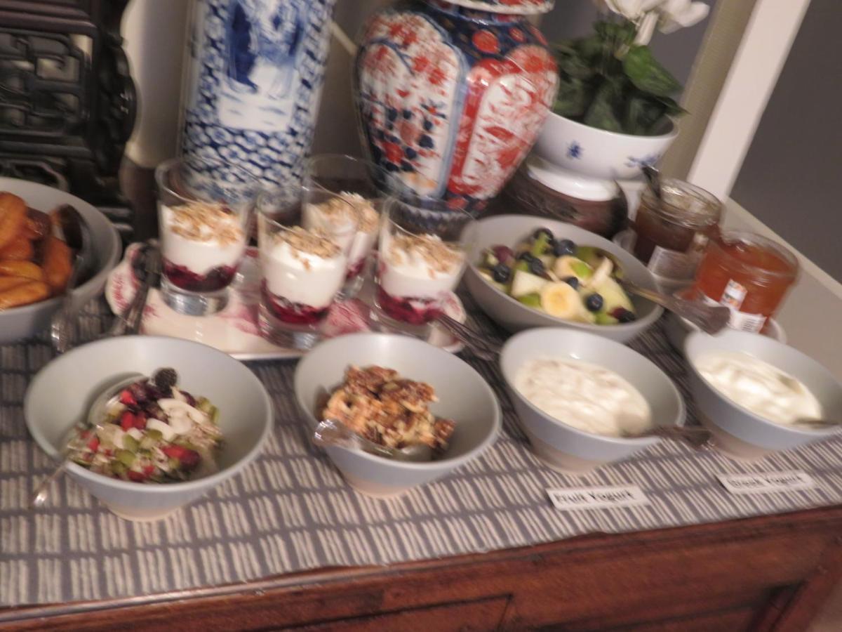 Bed & Breakfast Slack